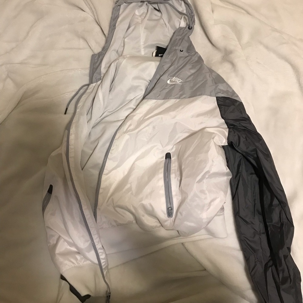 White Nike Windbreaker